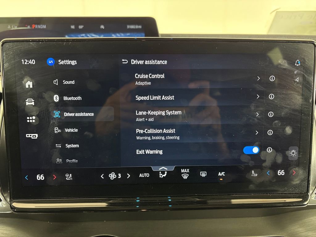 Certified 2025 Ford Expedition Platinum image 27