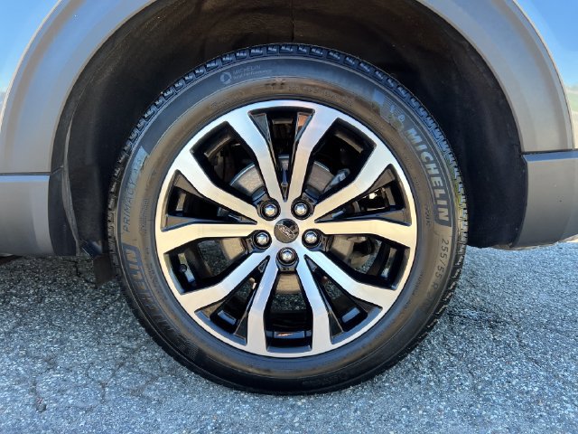 Certified 2023 Ford Explorer ST-Line w/ Class IV Trailer Tow Package AWD/4WD image 15