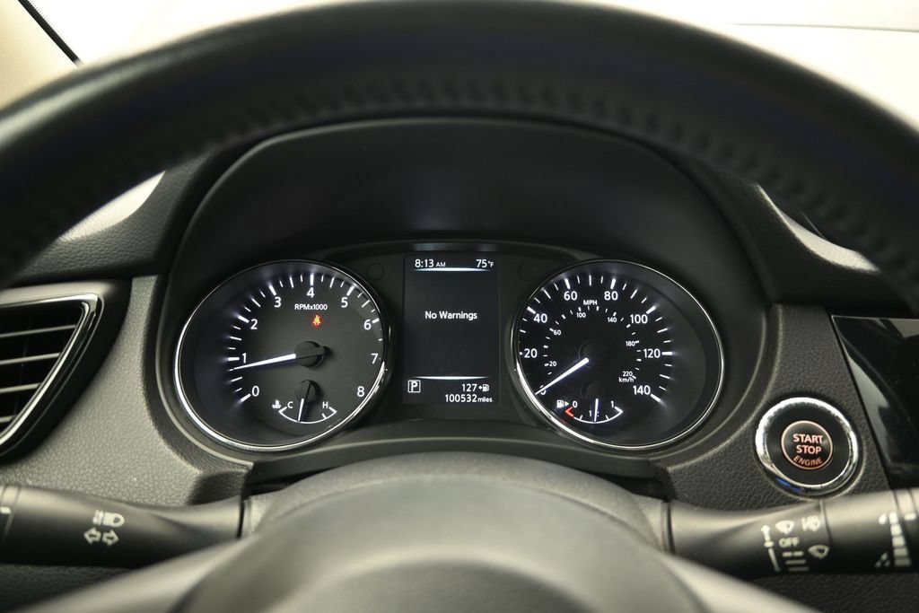 Used 2017 Nissan Rogue SV w/ Midnight Edition Package AWD/4WD image 25