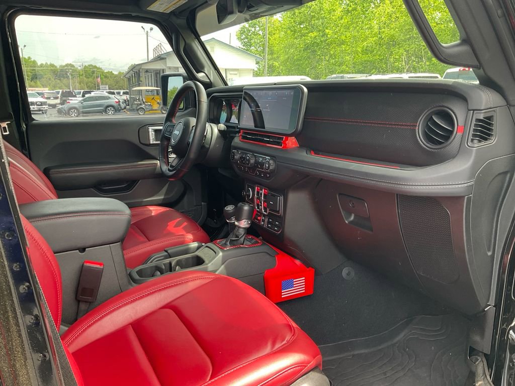 Used 2024 Jeep Wrangler Unlimited Rubicon 392 w/ Dual Top Group AWD/4WD image 11