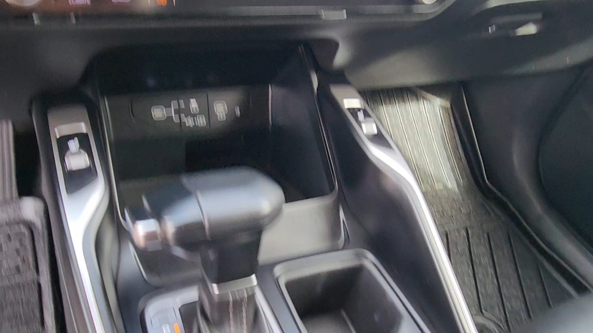 Used 2024 Kia Sorento S AWD/4WD image 37
