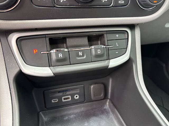 Used 2022 GMC Terrain SLT w/ Tech Package FWD image 26