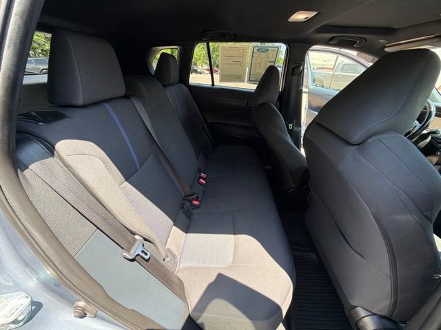 Used 2023 Toyota Corolla Cross AWD Hybrid w/ Moonroof Package image 29