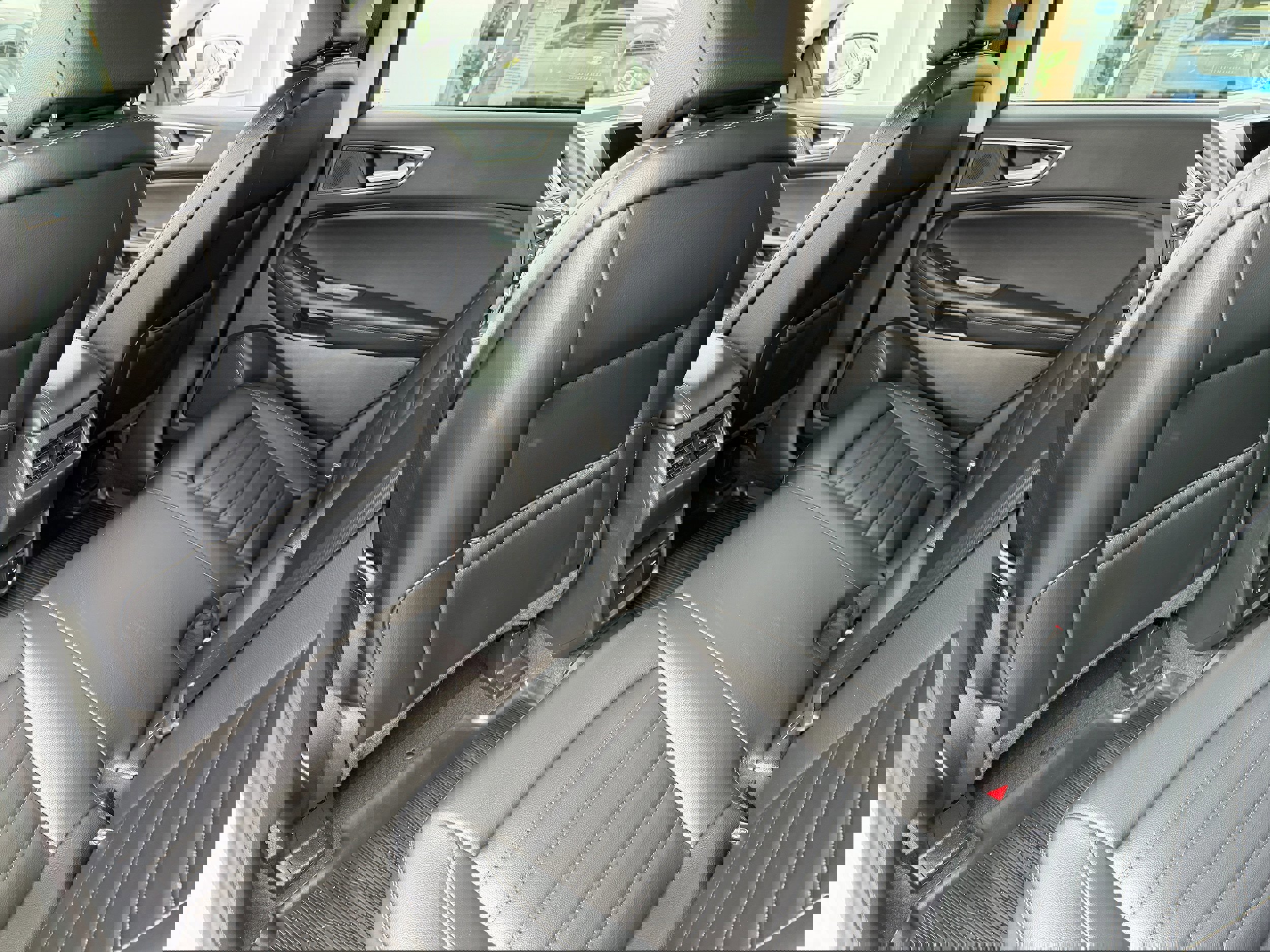 Certified 2024 Ford Edge SEL w/ Convenience Package image 13