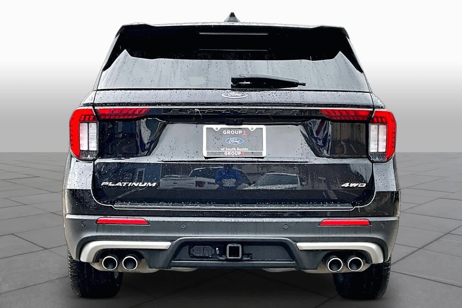 Certified 2025 Ford Explorer Platinum w/ Ultimate Package AWD/4WD image 5