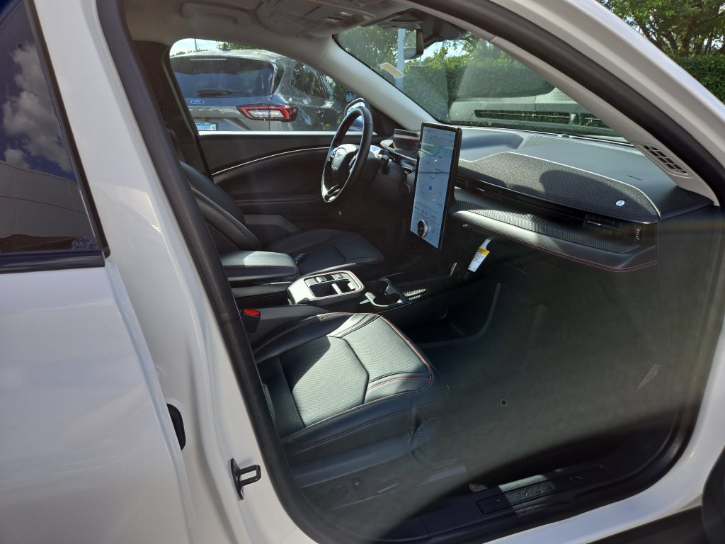 Certified 2025 Ford Mustang Mach-E Premium w/ Sport Appearance Package AWD/4WD image 27