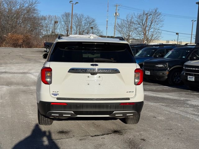 Certified 2022 Ford Explorer XLT w/ Equipment Group 202A image 26