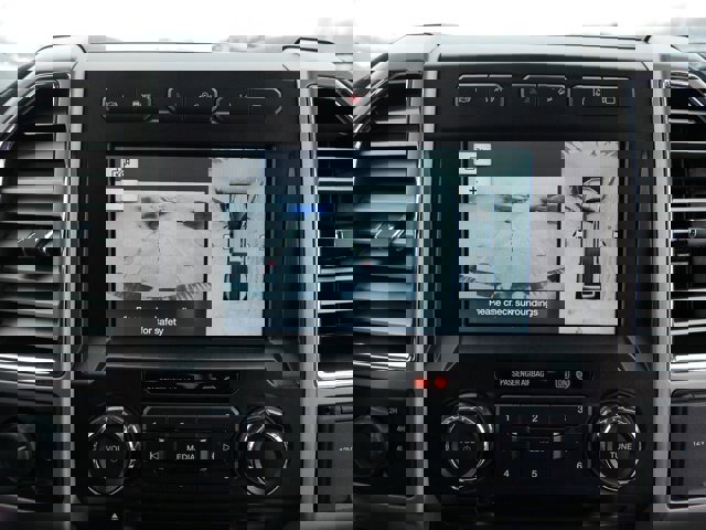 Certified 2017 Ford F350 Lariat w/ Tow Technology Bundle image 29