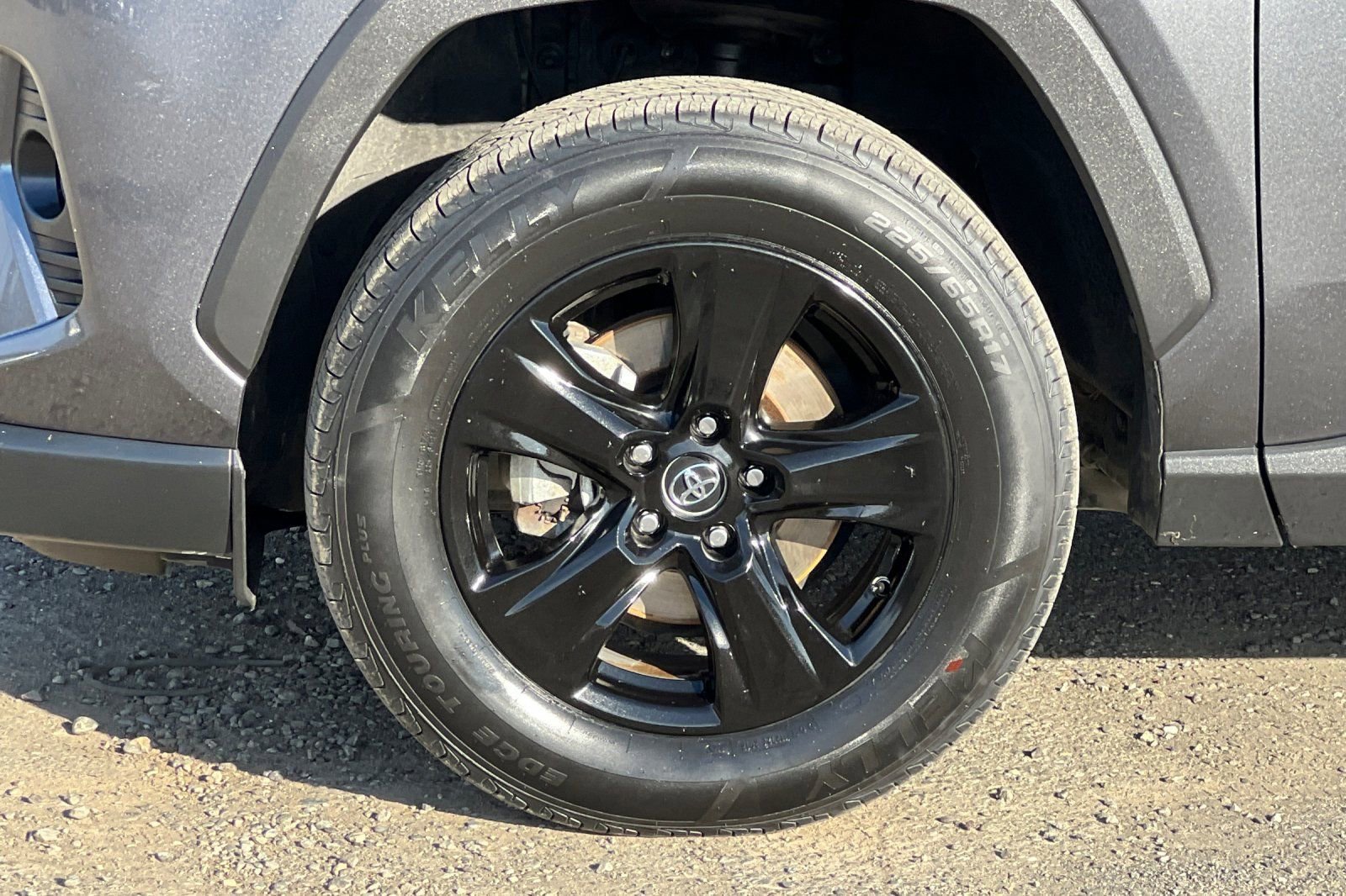 Used 2020 Toyota RAV4 XLE image 26