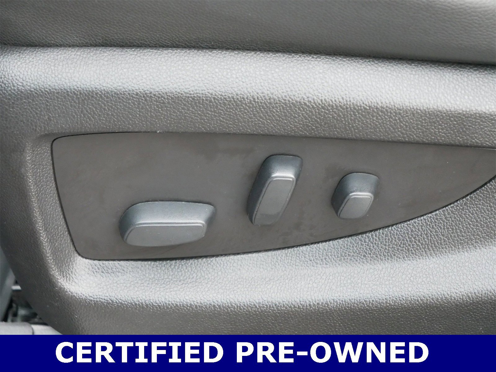 Used 2019 GMC Yukon SLT image 13