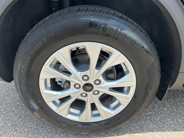Certified 2024 Ford Escape Active AWD/4WD image 12