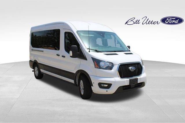 Certified 2025 Ford Transit 350 XLT RWD image 3