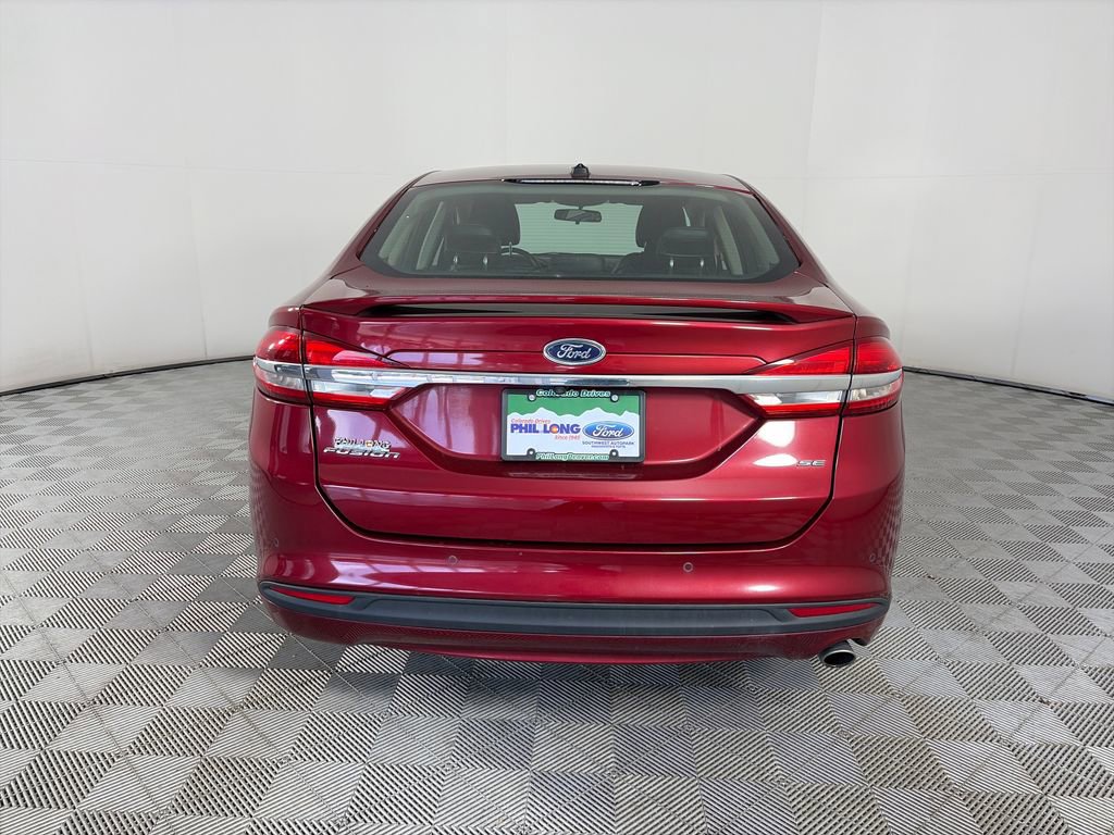Certified 2018 Ford Fusion SE w/ Equipment Group 201A FWD image 6