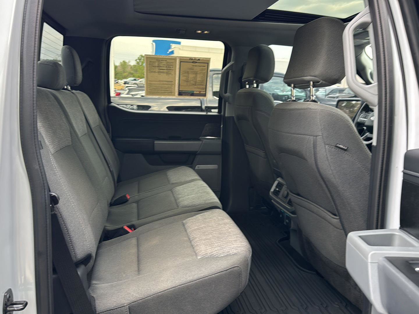 Certified 2022 Ford F150 XLT w/ Equipment Group 302A High image 11