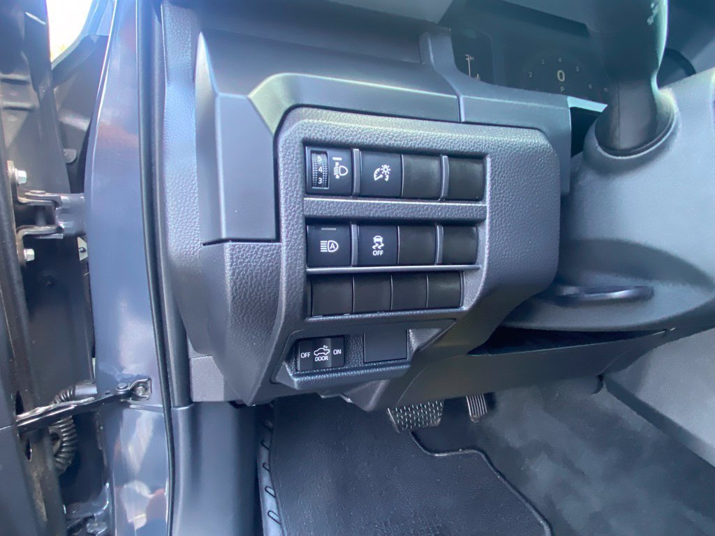 Used 2025 Toyota Tacoma SR RWD image 12