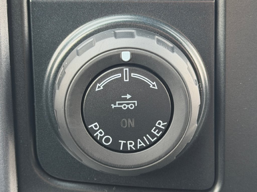 Certified 2025 Ford F150 Lariat w/ FX4 Off-Road Package AWD/4WD image 32