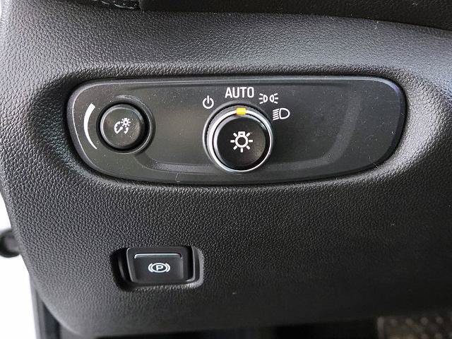 Used 2020 Chevrolet Blazer LT FWD image 18