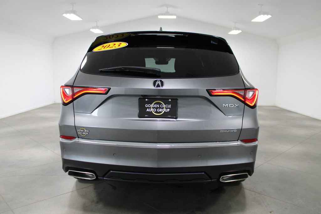 Used 2023 Acura MDX SH-AWD w/ Technology Package image 4