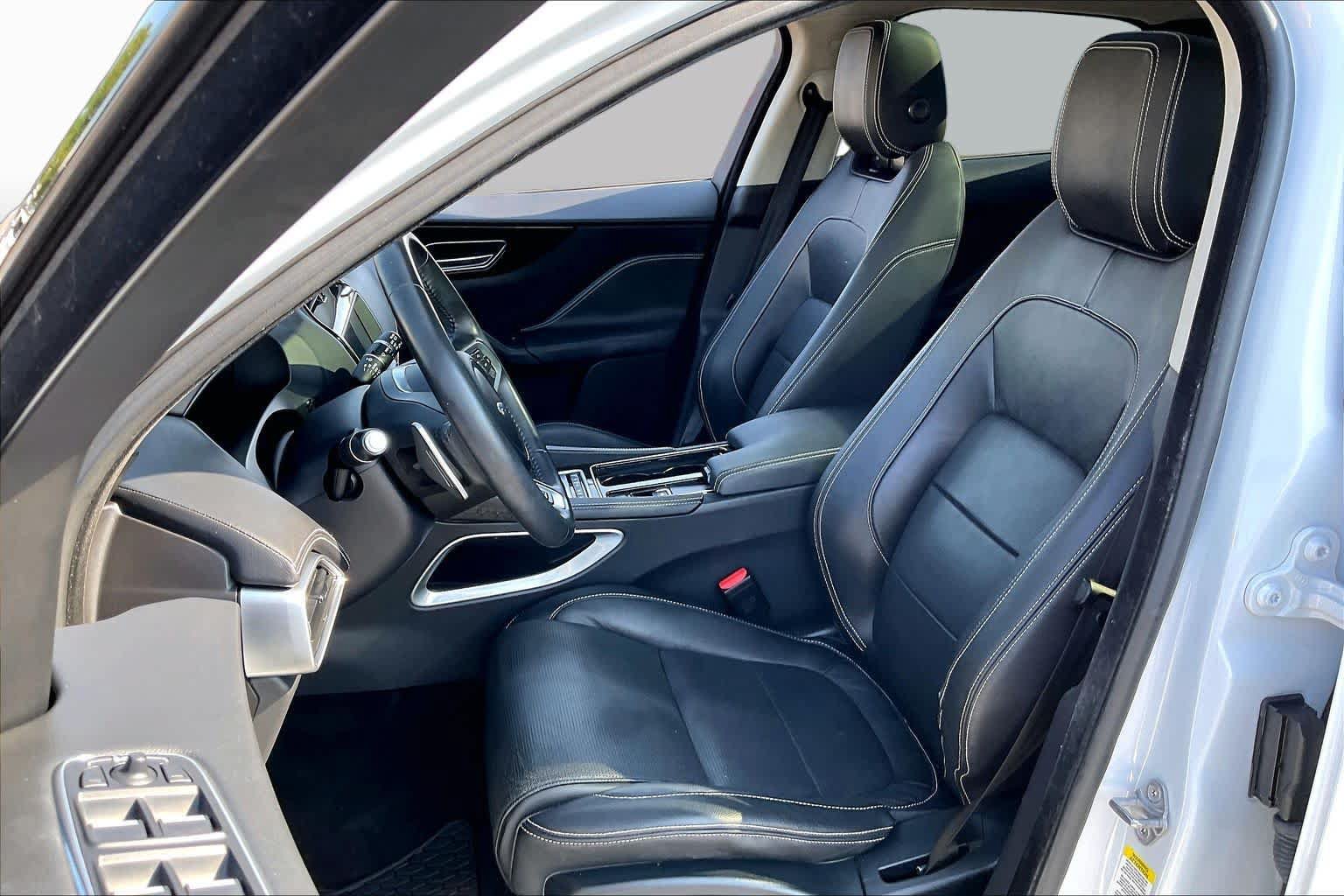 Used 2019 Jaguar F-PACE R-Sport AWD/4WD image 8