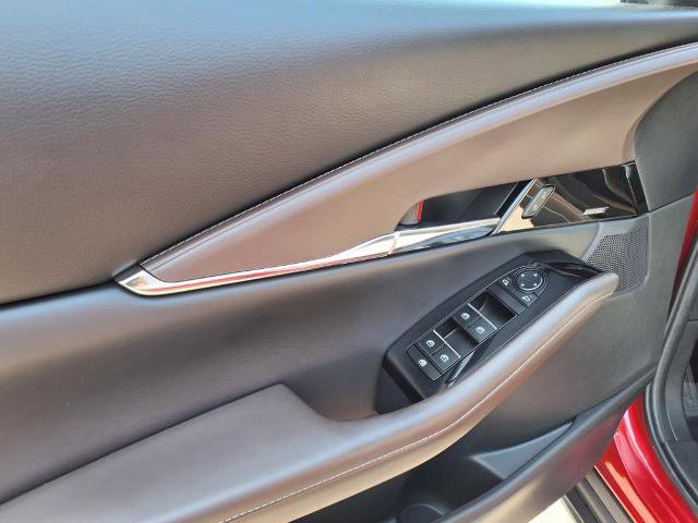 Used 2024 MAZDA CX-30 2.5 Turbo w/ Premium Plus Pkg image 9