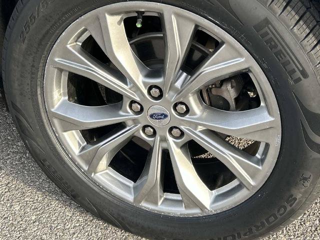 Certified 2023 Ford Explorer XLT w/ Equipment Group 202A RWD image 12