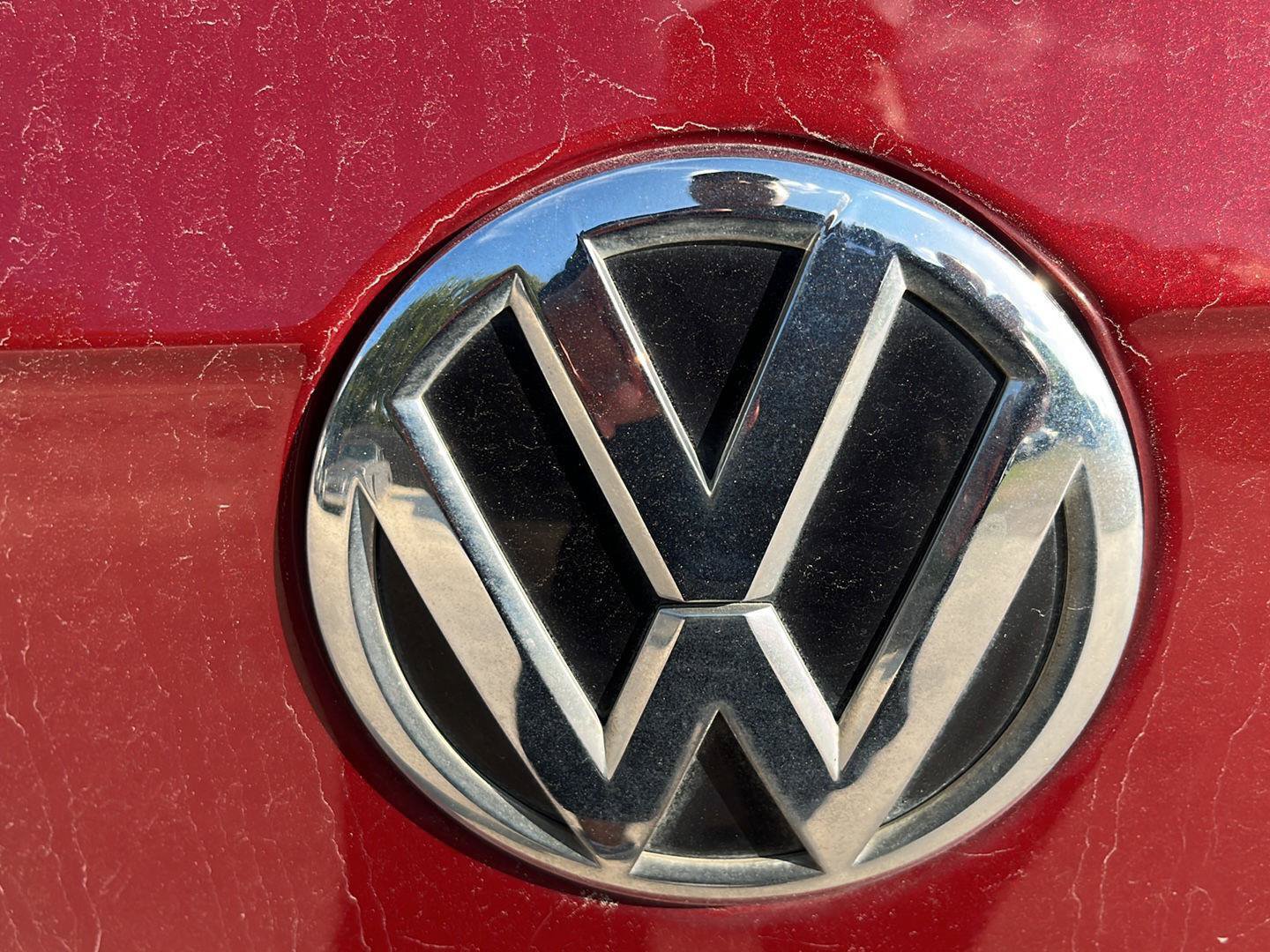 Used 2018 Volkswagen Tiguan SE FWD image 15