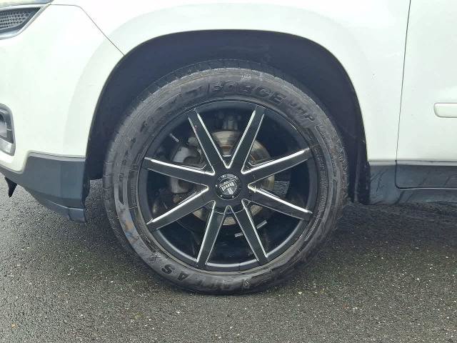 Used 2017 GMC Acadia Limited SLT AWD/4WD image 30