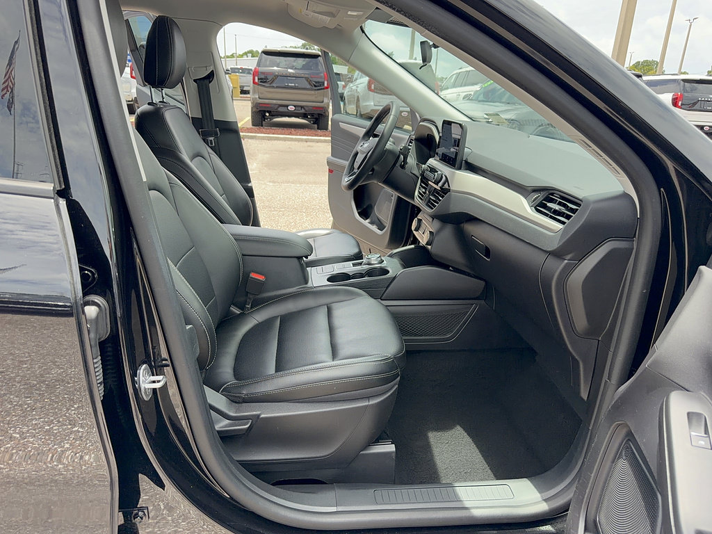 Certified 2022 Ford Escape SEL AWD/4WD image 14
