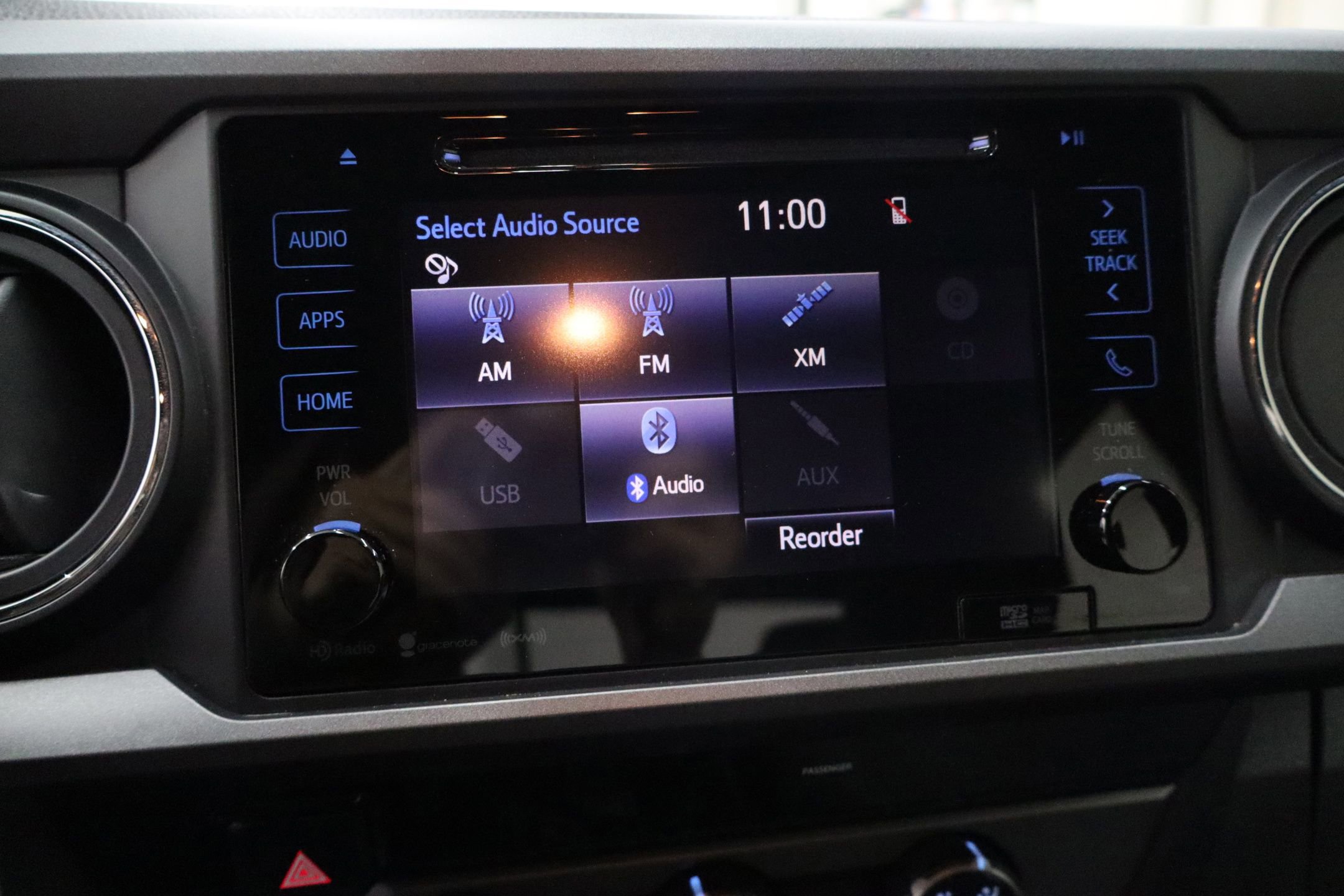 Used 2017 Toyota Tacoma TRD Sport w/ Tow Package image 22