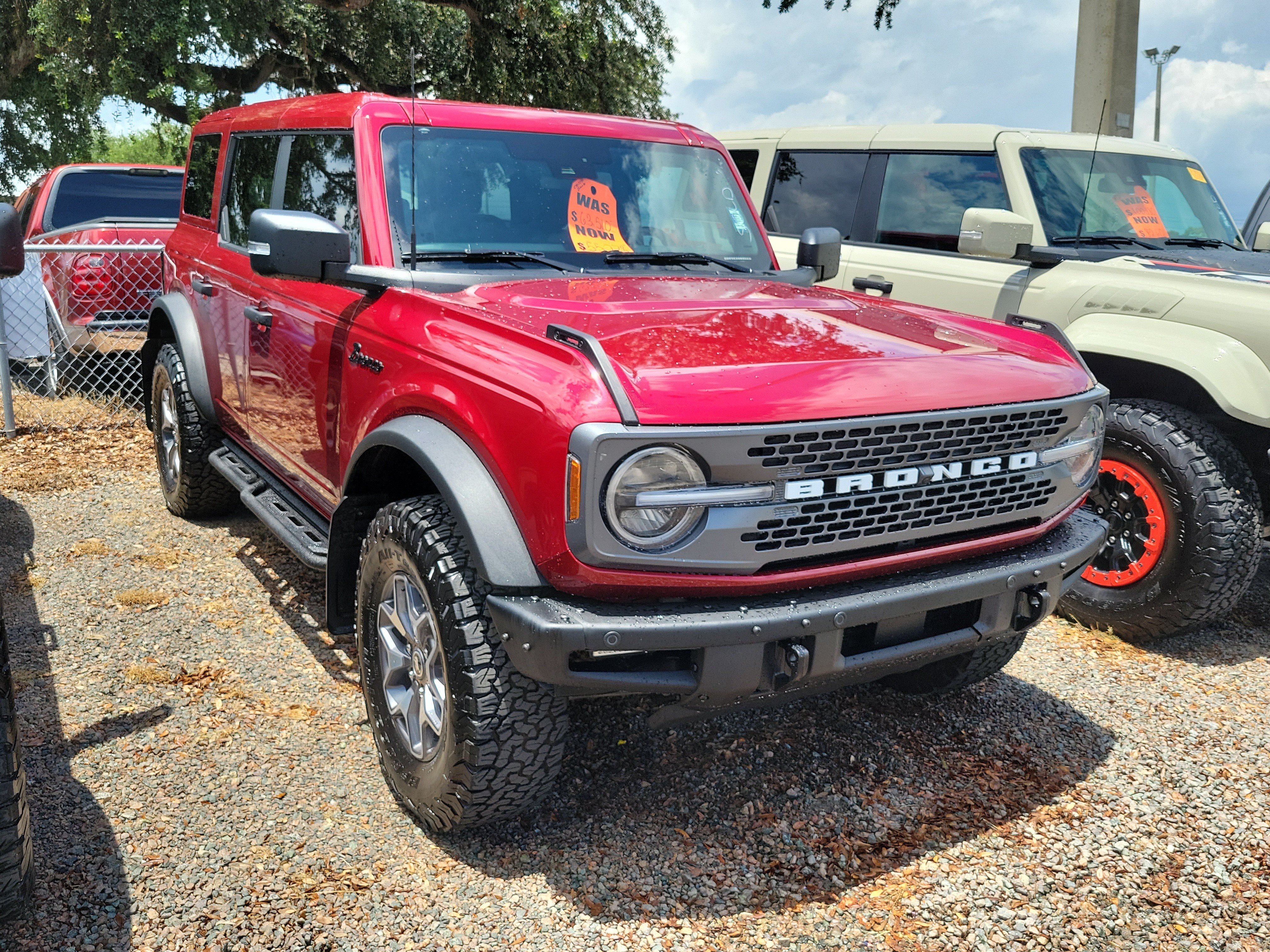 Certified 2025 Ford Bronco Badlands AWD/4WD image 6