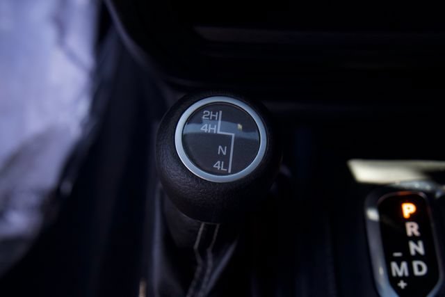 Used 2020 Jeep Wrangler Unlimited Sahara w/ Cold Weather Group AWD/4WD image 26