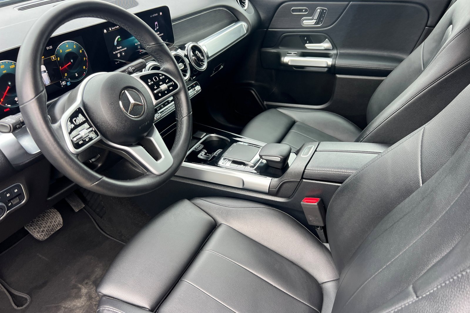 Used 2020 Mercedes-Benz GLB 250 4MATIC image 11