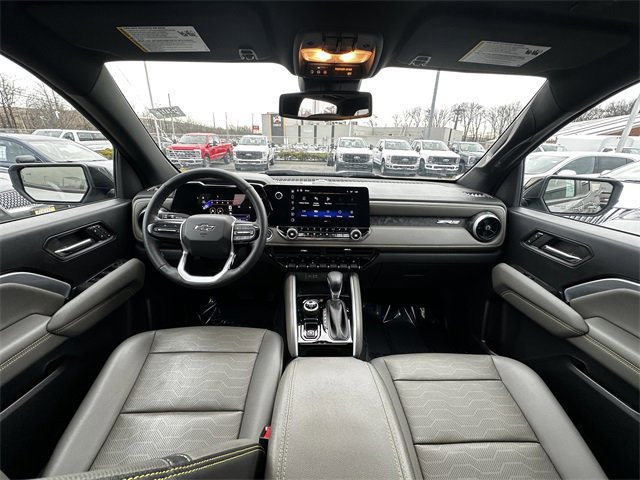 Used 2023 Chevrolet Colorado ZR2 w/ ZR2 Convenience Package III image 9