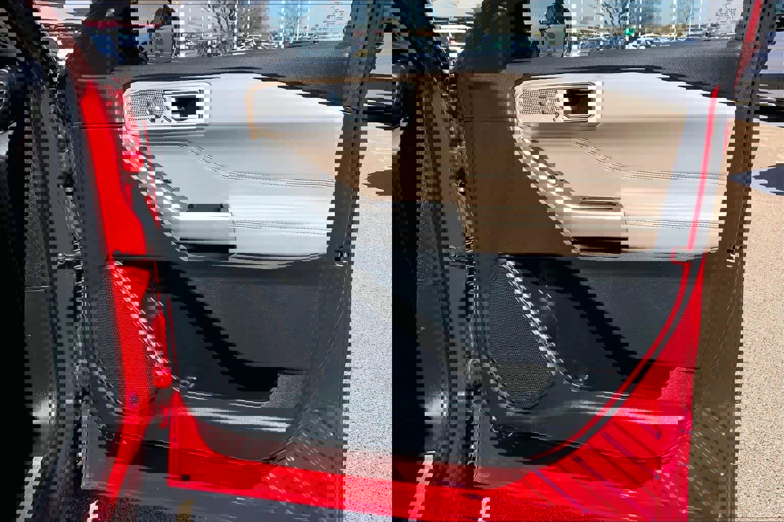 Certified 2023 Ford Explorer Limited image 23