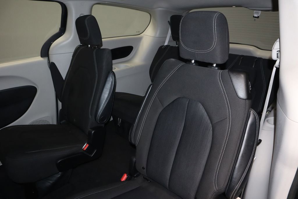 Used 2023 Chrysler Voyager LX FWD image 22