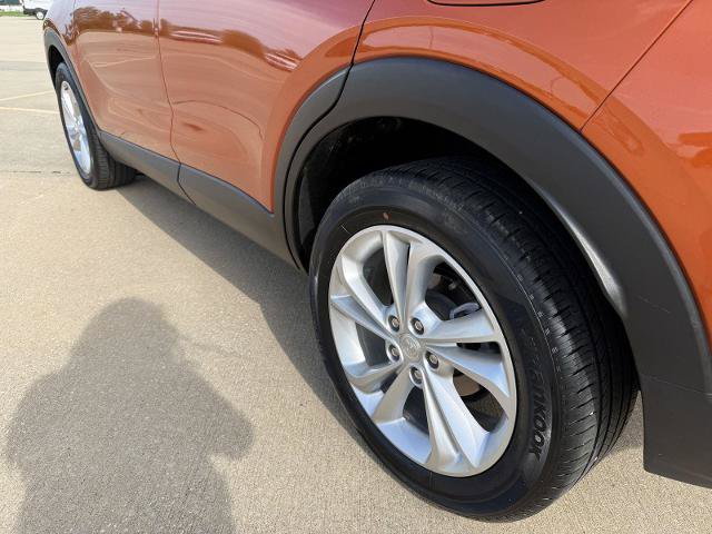 Used 2023 Buick Encore GX Preferred w/ Cold Weather Comfort Package FWD image 6