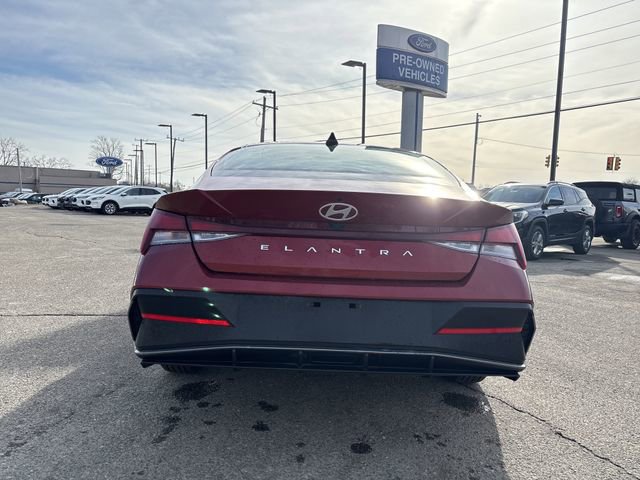 Used 2024 Hyundai Elantra SEL image 6