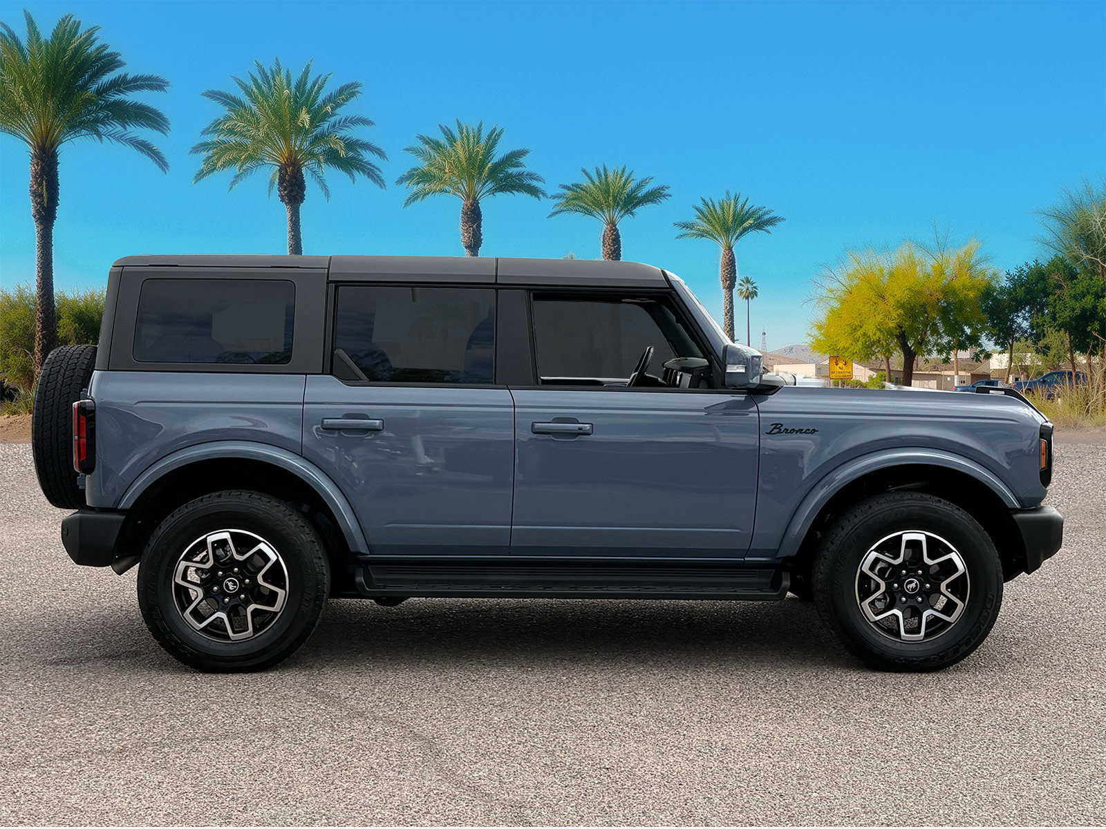 Certified 2025 Ford Bronco Outer Banks AWD/4WD image 7
