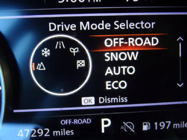 Used 2023 Nissan Rogue S AWD/4WD image 30