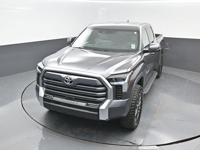 Used 2025 Toyota Tundra Limited AWD/4WD image 20