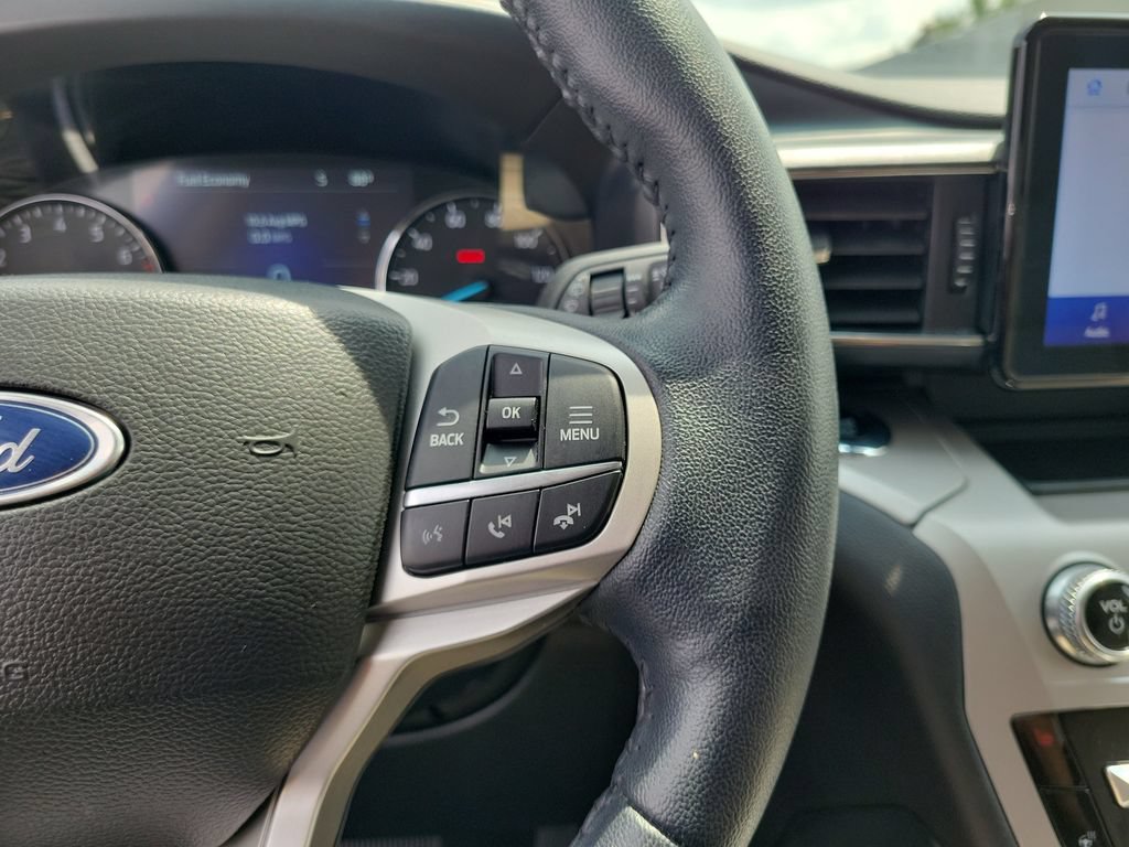 Certified 2023 Ford Explorer XLT w/ Equipment Group 202A AWD/4WD image 25