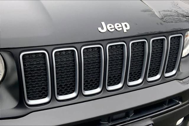 Used 2023 Jeep Renegade Latitude w/ Premium Group image 31