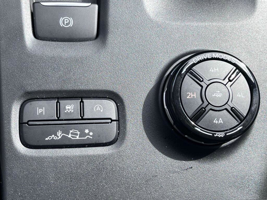 Certified 2025 Ford Ranger Raptor AWD/4WD image 27