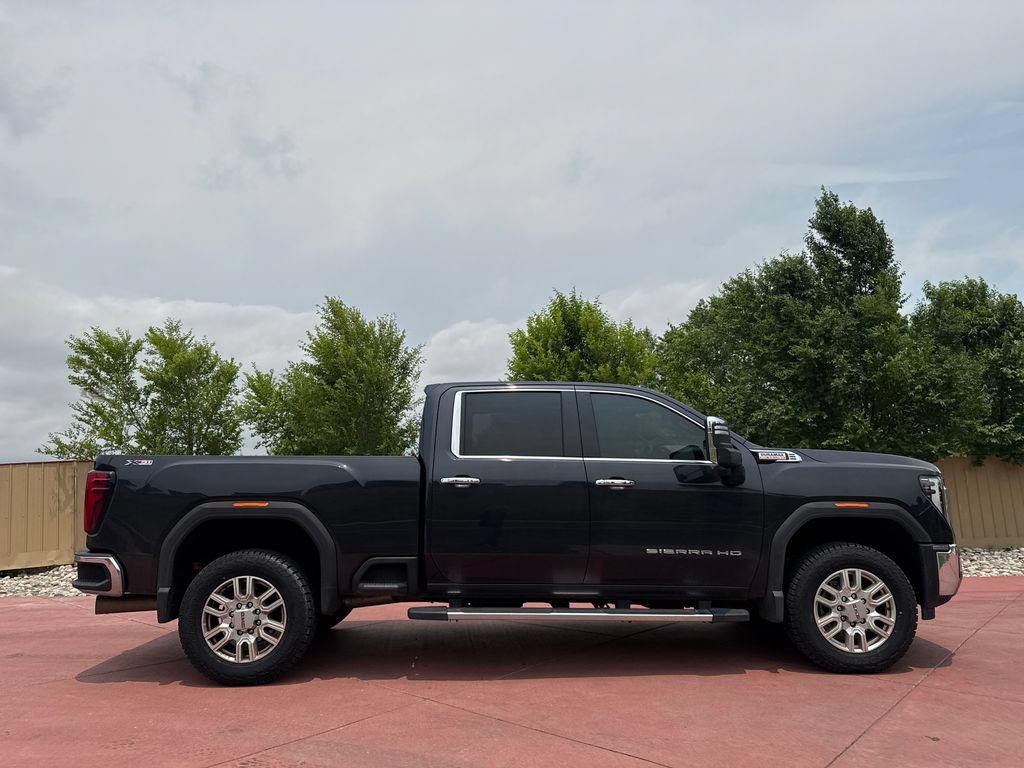 Used 2024 GMC Sierra 3500 SLT w/ SLT Premium Package AWD/4WD image 9