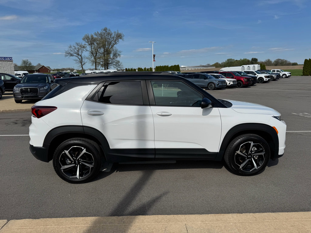 Used 2022 Chevrolet TrailBlazer RS w/ Technology Package AWD/4WD image 10