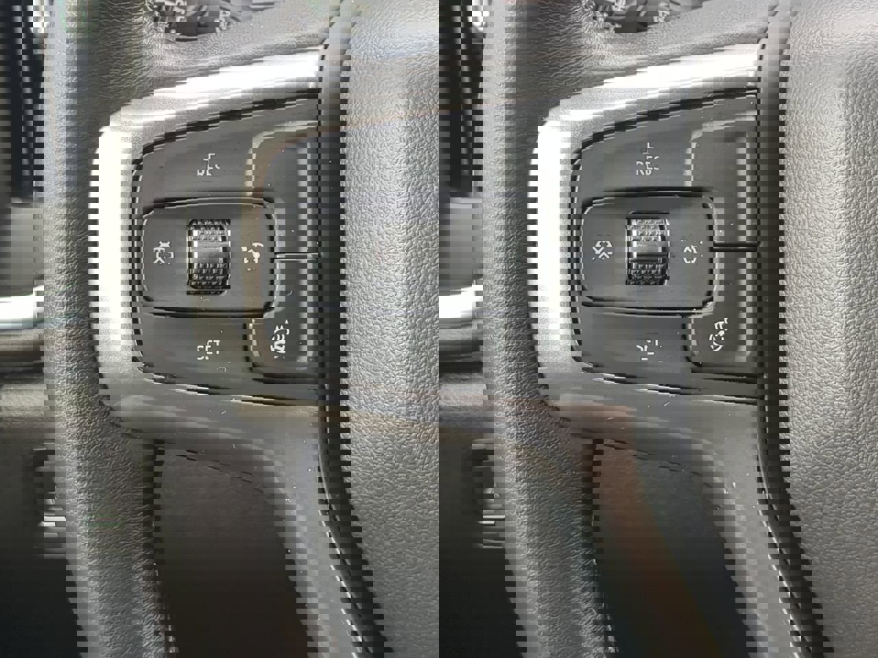 Used 2022 Chevrolet Silverado 3500 LT w/ Convenience Package image 22