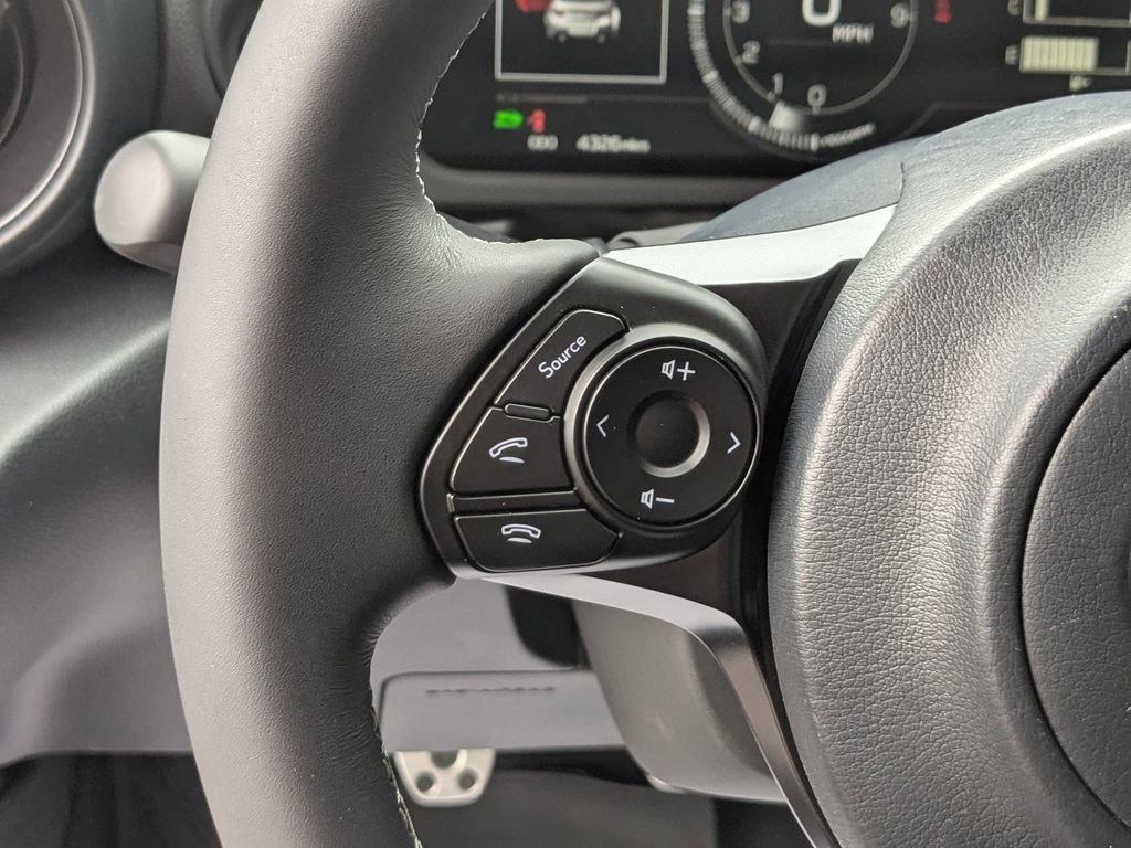 Used 2025 Toyota GR86 Premium image 17