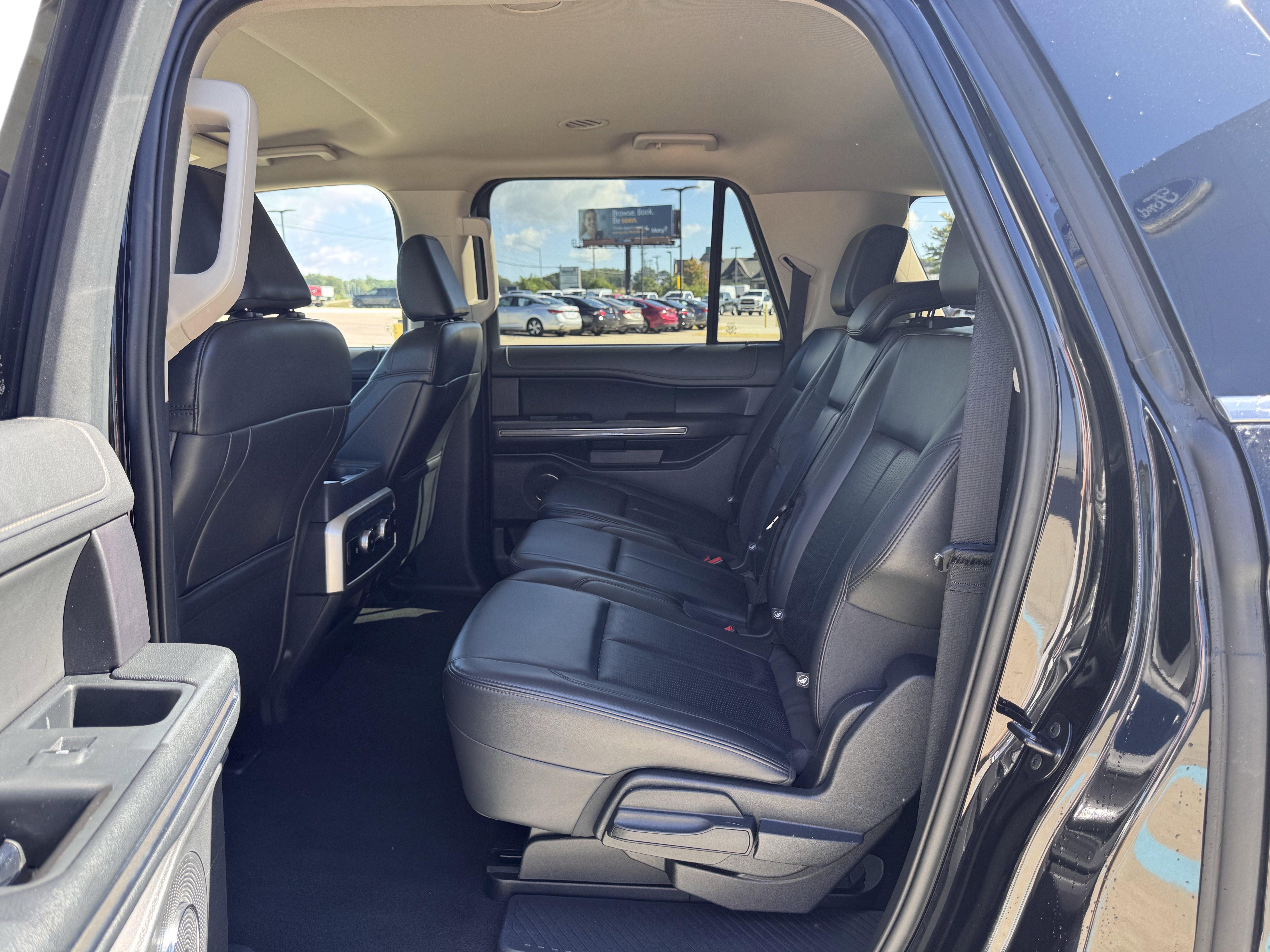 Certified 2024 Ford Expedition Max XLT image 30