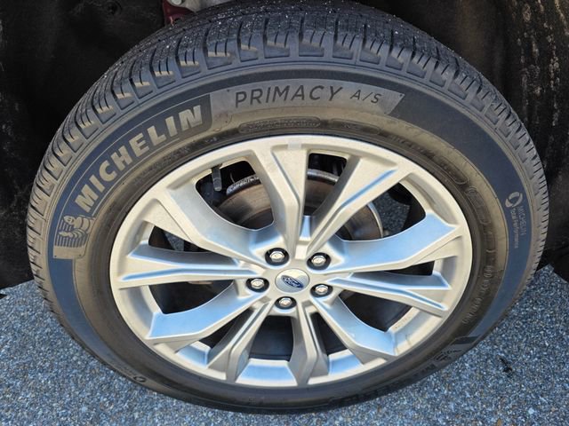 Certified 2023 Ford Explorer XLT w/ Equipment Group 202A AWD/4WD image 10