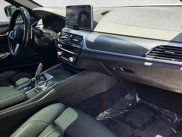Used 2022 BMW 530i w/ M Sport Package RWD image 21